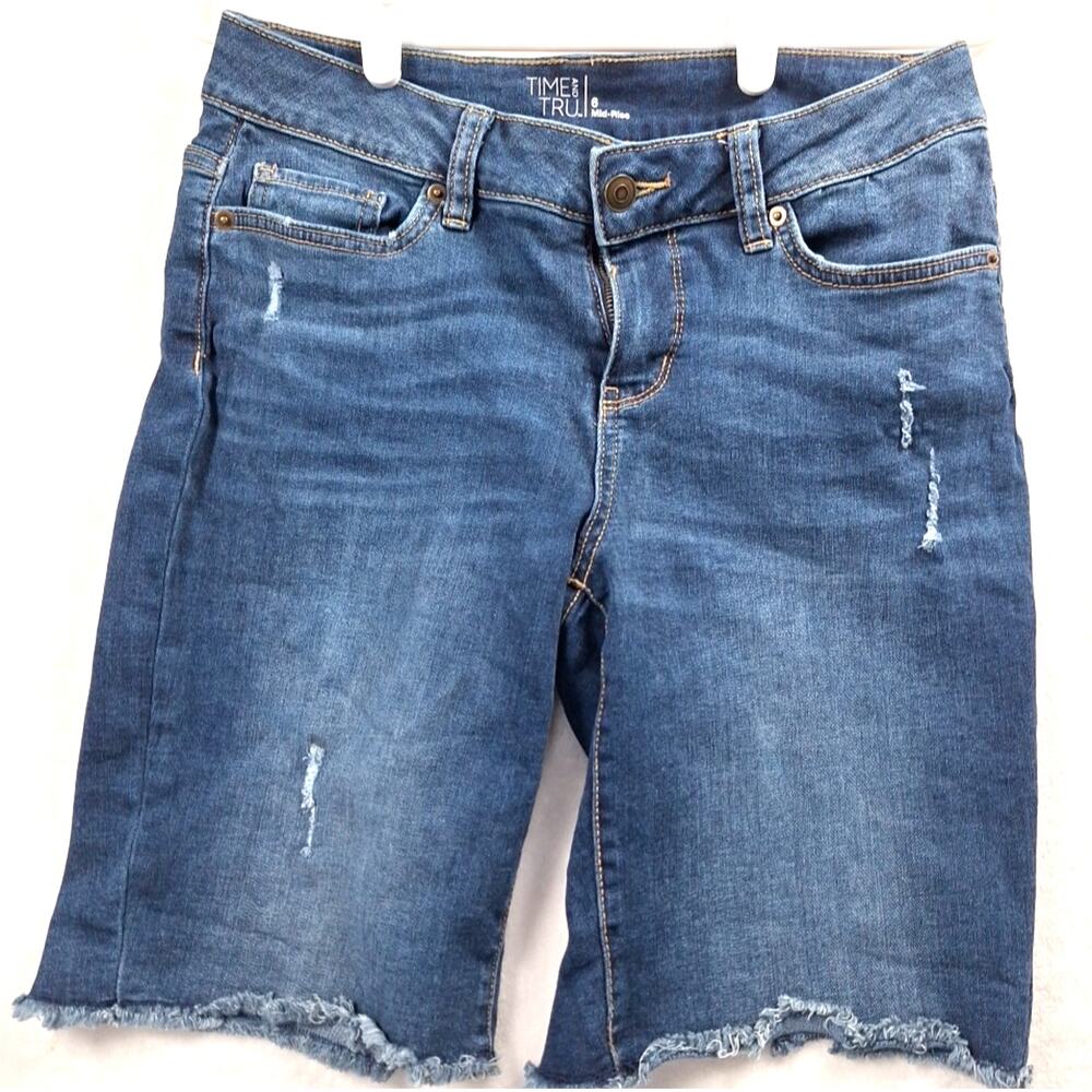 Time&Tru Mid-Rise Denim Jean Short Size 6 Blue Stretch Distressed Women's